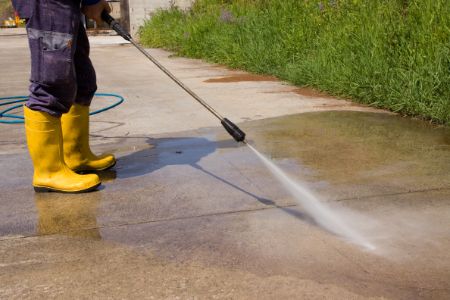 The Benefits of Trusting a Professional Pressure Washing Company